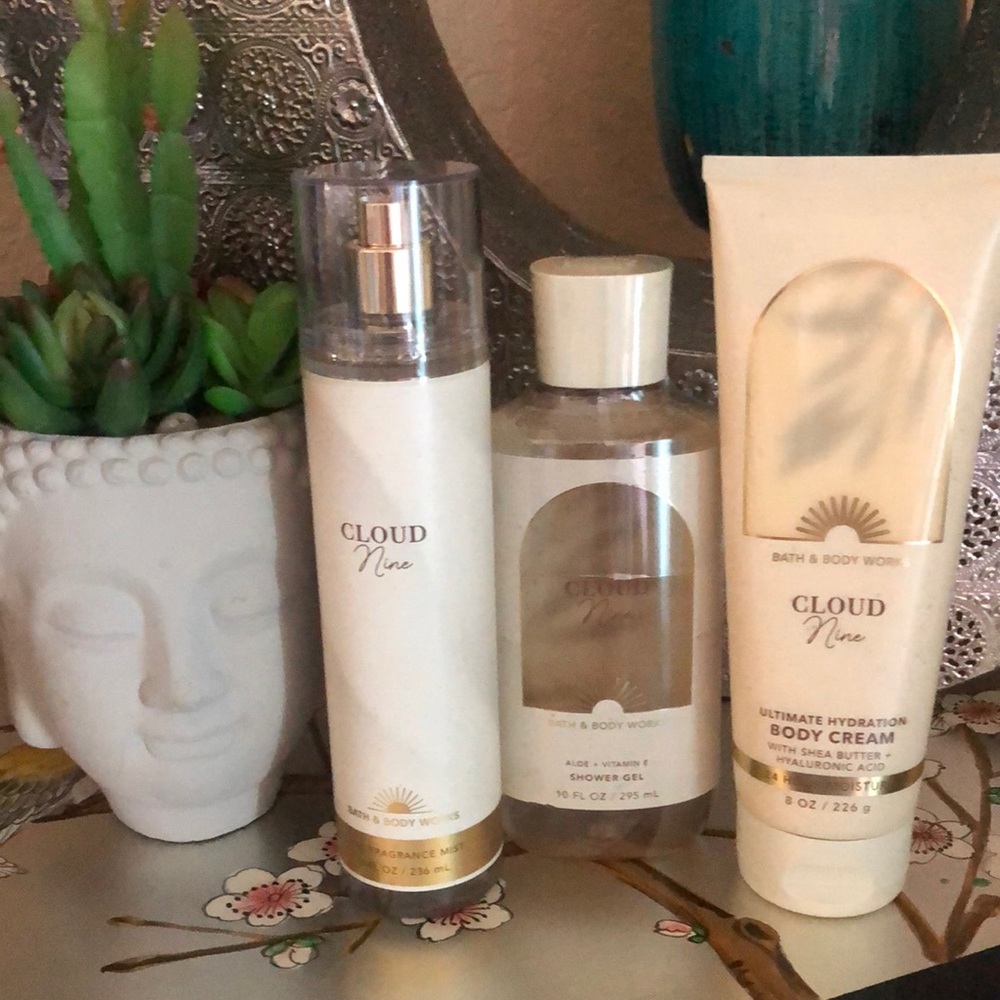 Bath and body Works cloud nine gift set
